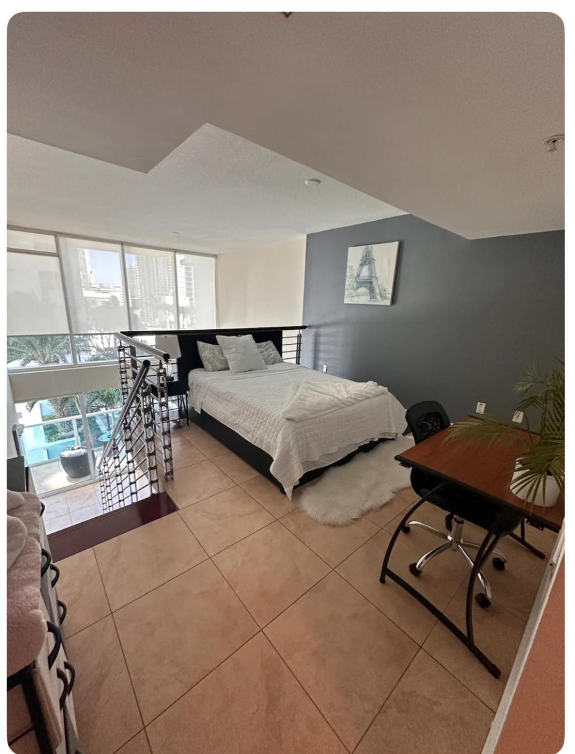 2 Story Loft Downtown Miami Leilighet Eksteriør bilde