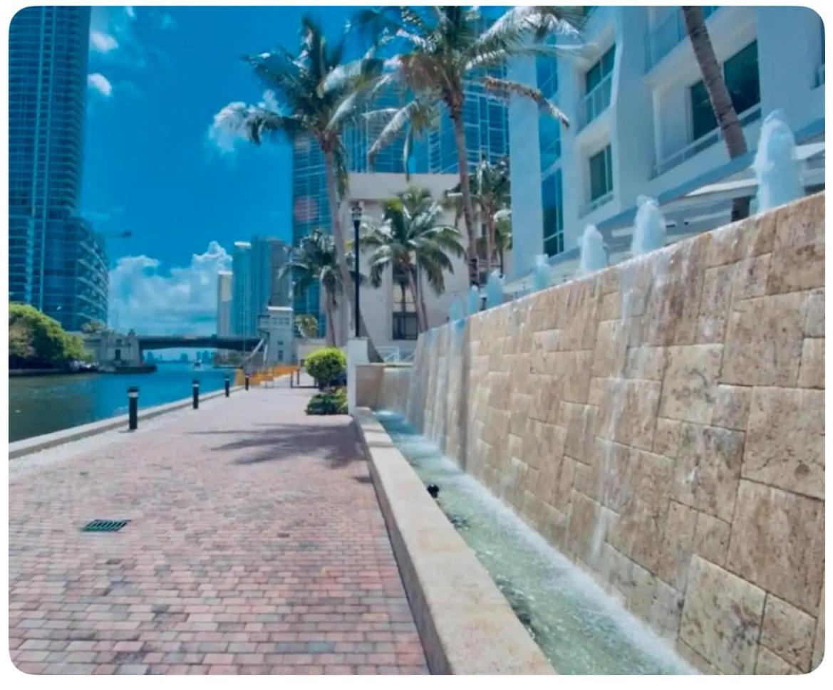 2 Story Loft Downtown Miami Leilighet Eksteriør bilde