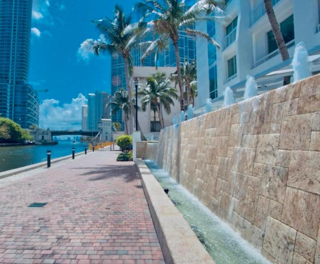 2 Story Loft Downtown Miami Leilighet Eksteriør bilde